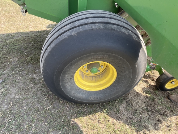 2021 John Deere 560M Baler/Round