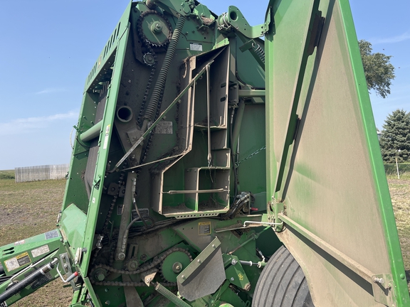 2021 John Deere 560M Baler/Round