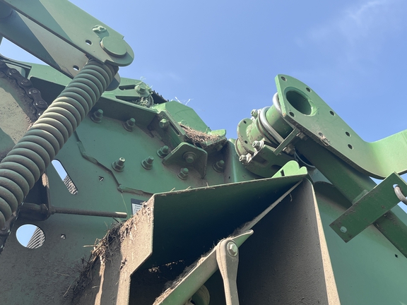 2021 John Deere 560M Baler/Round