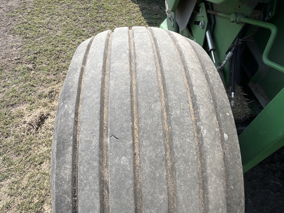 2021 John Deere 560M Baler/Round