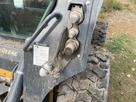 2020 John Deere 320G Skid Steer Loader