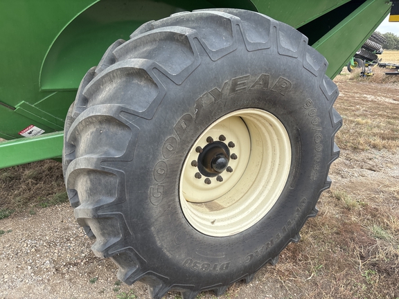 2009 J&M 1000-20 Grain Cart