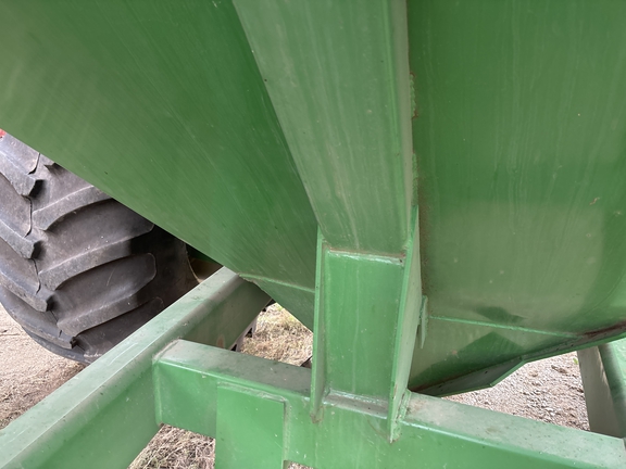 2009 J&M 1000-20 Grain Cart