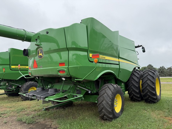 2021 John Deere S780 Combine