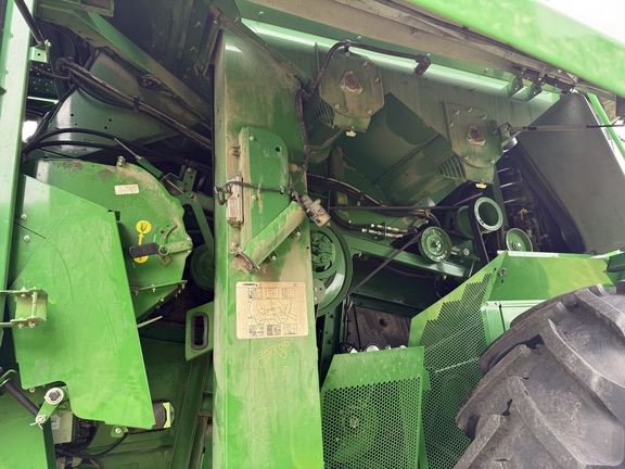2021 John Deere S780 Combine