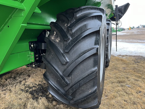 2023 Brent 2098 Grain Cart