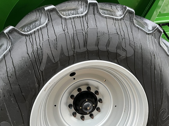 2023 Brent 2098 Grain Cart