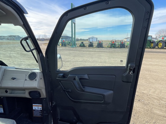 2023 John Deere XUV 835R ATV