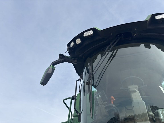 2025 John Deere S7 700 Combine