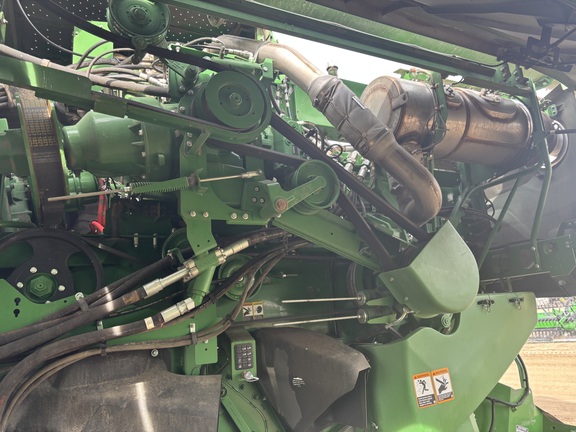 2025 John Deere S7 700 Combine