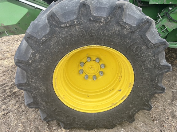 2025 John Deere S7 700 Combine