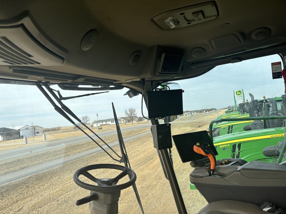 2025 John Deere S7 700 Combine