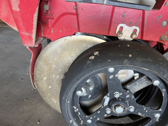 2019 AGCO White 9824 Planter