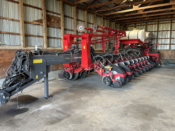 2019 AGCO White 9824 Planter