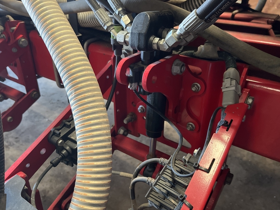 2019 AGCO White 9824 Planter