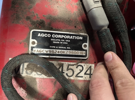 2019 AGCO White 9824 Planter