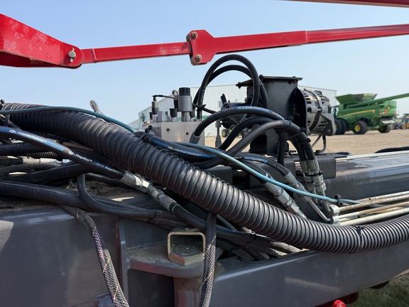 2019 AGCO White 9824 Planter