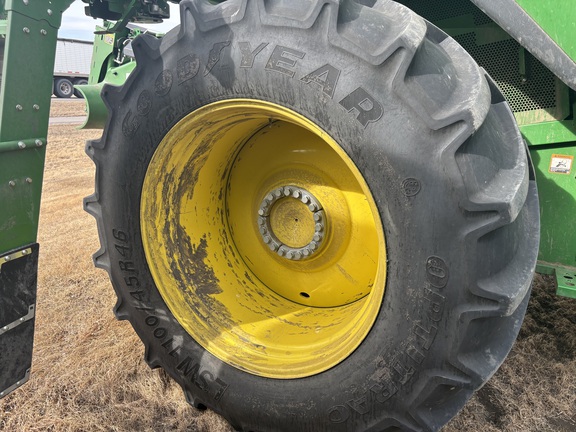 2025 John Deere S7 700 Combine