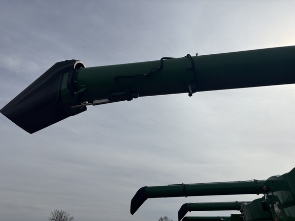 2025 John Deere S7 700 Combine