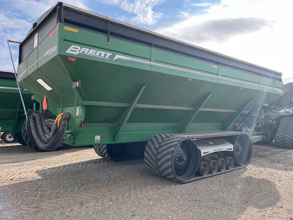 2022 Brent 2096 Grain Cart