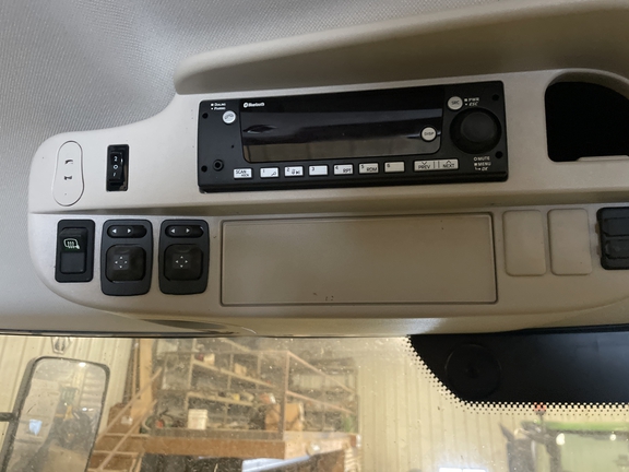 2022 John Deere 6175R Tractor