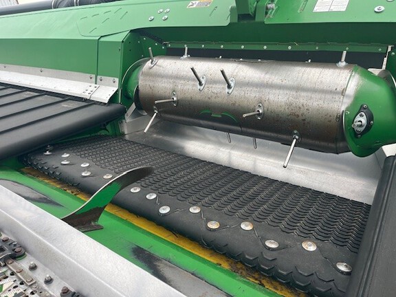 2018 John Deere 645FD Header Combine