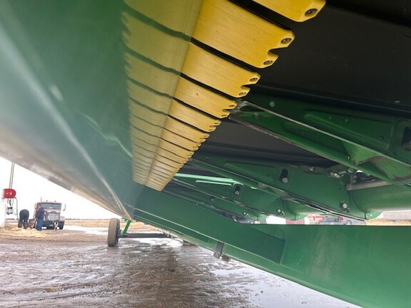 2018 John Deere 645FD Header Combine