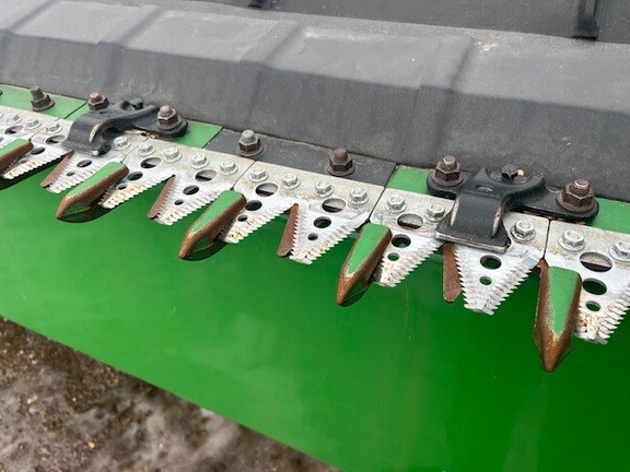 2018 John Deere 645FD Header Combine