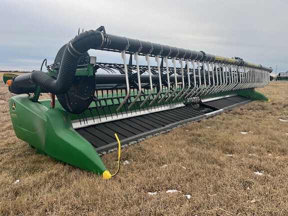 2018 John Deere 645FD Header Combine