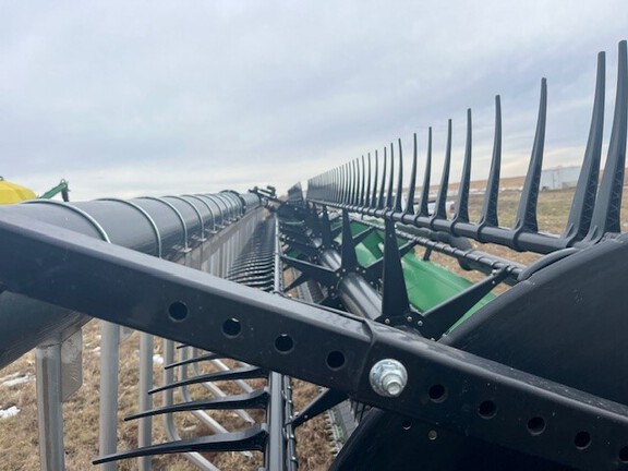 2018 John Deere 645FD Header Combine