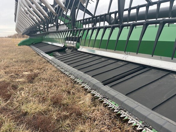 2018 John Deere 645FD Header Combine