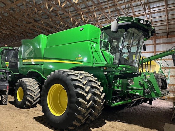 2023 John Deere S780 Combine