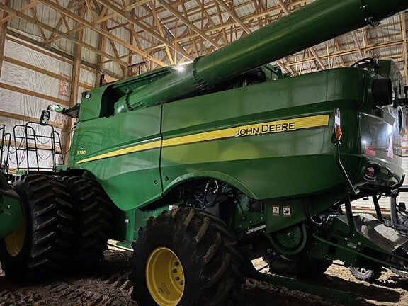 2023 John Deere S780 Combine