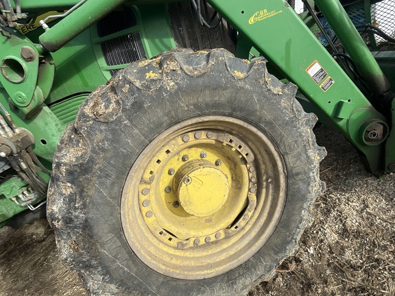 2010 John Deere 7330 Tractor