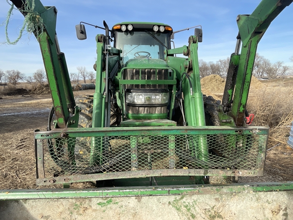 2010 John Deere 7330 Tractor