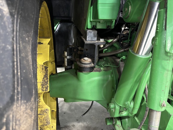 2010 John Deere 7330 Tractor