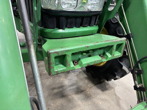 2010 John Deere 7330 Tractor