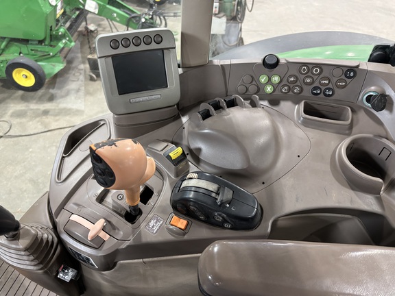 2010 John Deere 7330 Tractor
