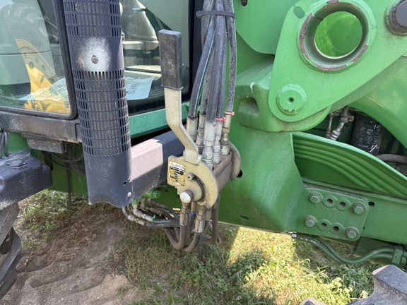2010 John Deere 7330 Tractor