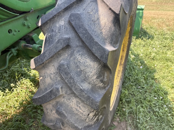 2010 John Deere 7330 Tractor