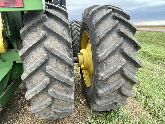 1994 John Deere 8770 Tractor 4WD