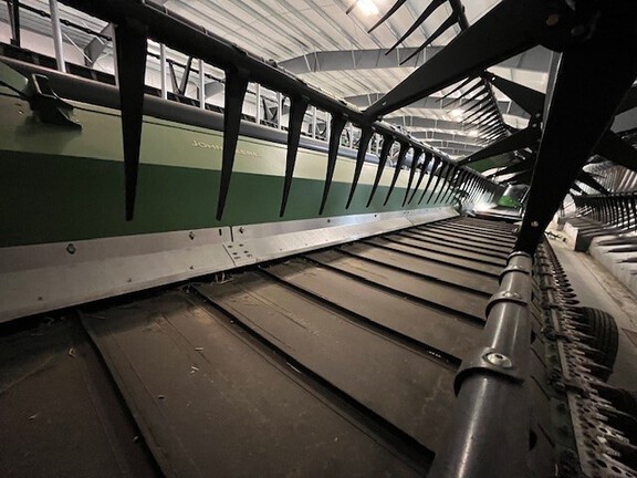 2020 John Deere 745FD Header Combine