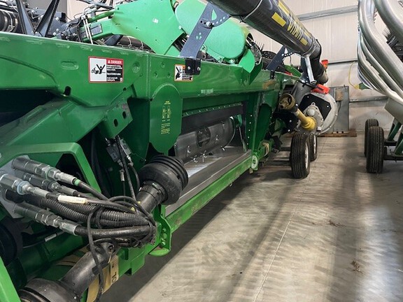 2020 John Deere 745FD Header Combine
