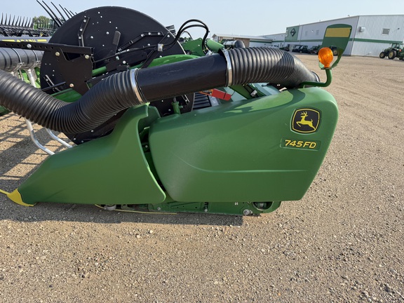 2020 John Deere 745FD Header Combine