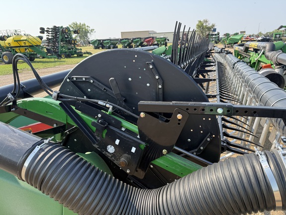 2020 John Deere 745FD Header Combine