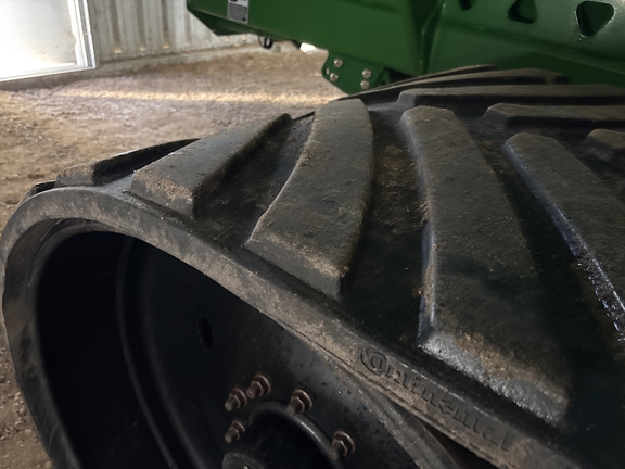 2020 Brent 1596 Grain Cart