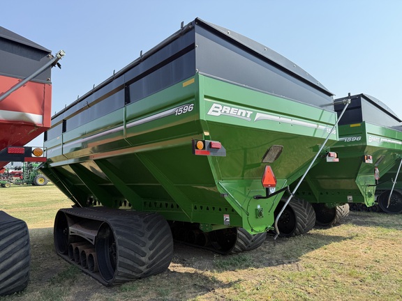 2020 Brent 1596 Grain Cart