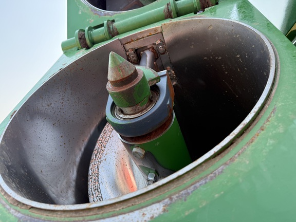 2020 Brent 1596 Grain Cart