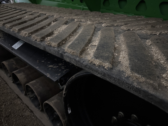 2021 Brent 1596 Grain Cart