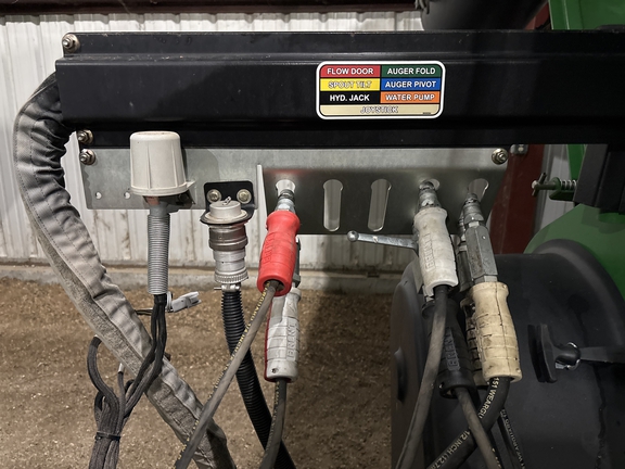 2021 Brent 1596 Grain Cart